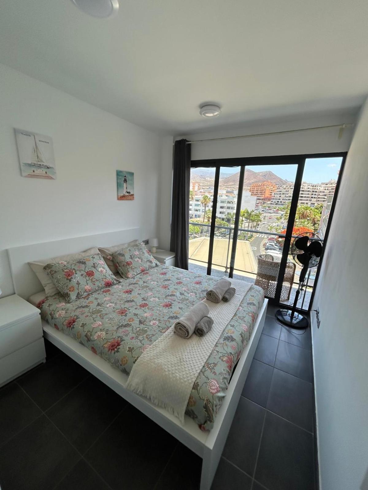 New Apartment Center Los Cristianos Los Cristianos  Exterior photo